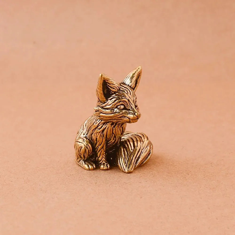 Niedliche Fuchs Miniatur für den Schreibtisch