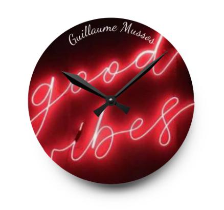 Wanduhr good vibes zum personalisieren