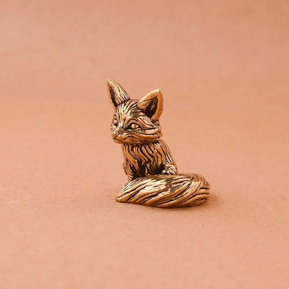 Niedliche Fuchs Miniatur für den Schreibtisch