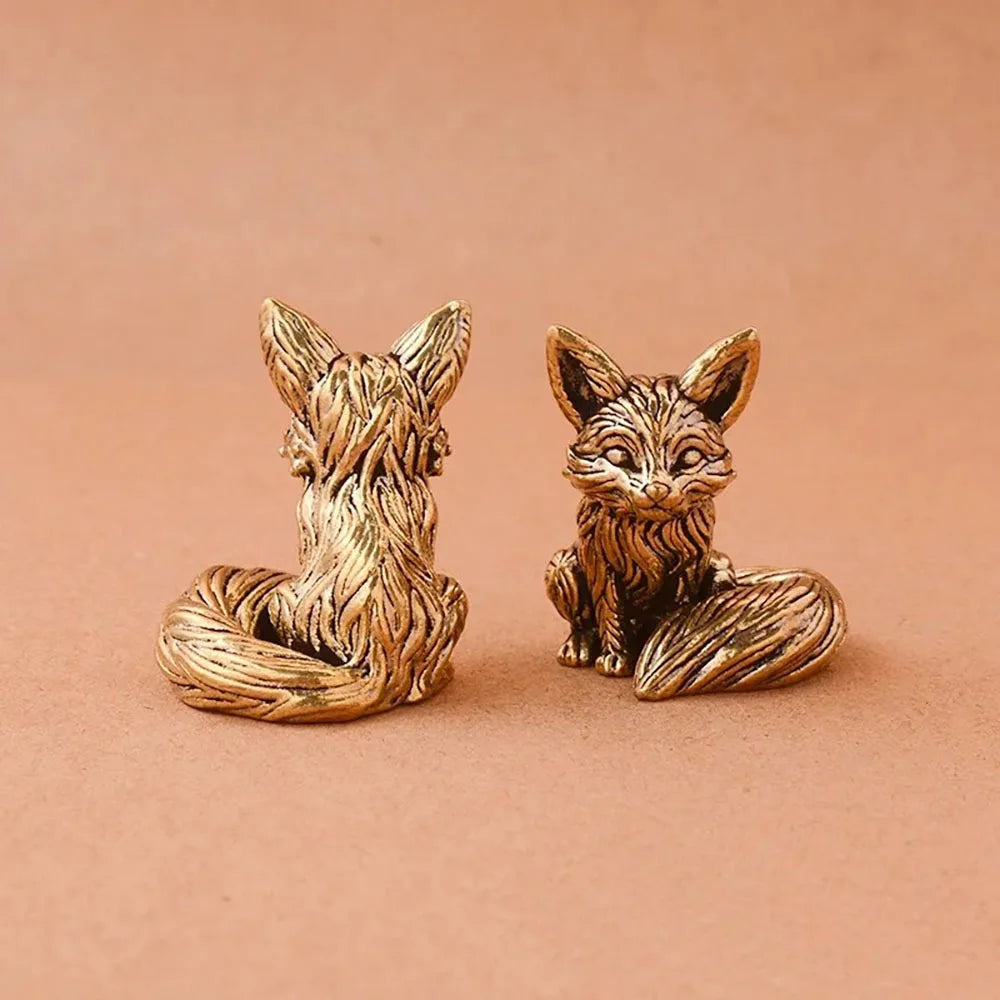 Niedliche Fuchs Miniatur für den Schreibtisch