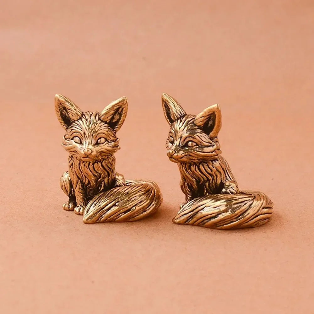 Niedliche Fuchs Miniatur für den Schreibtisch